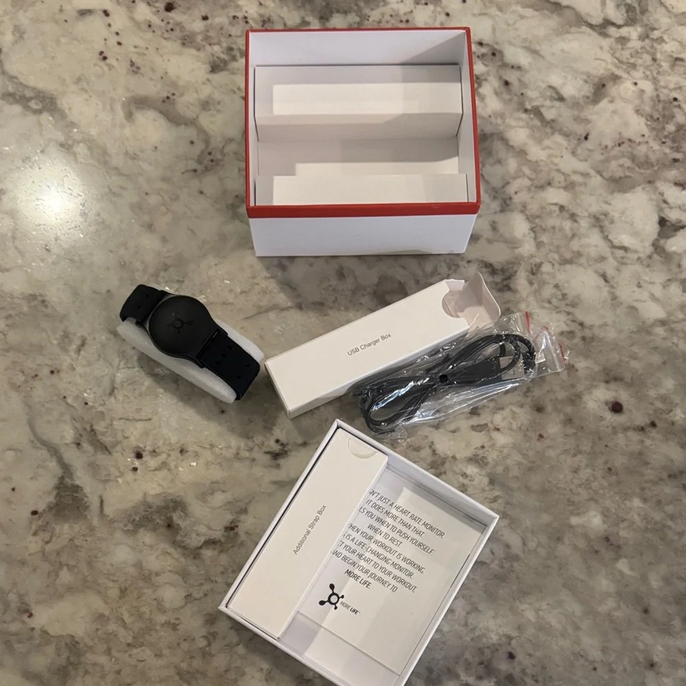 Black Orange Theory Fitness BEAT Burn Heart Monitor - Picture 3 of 4